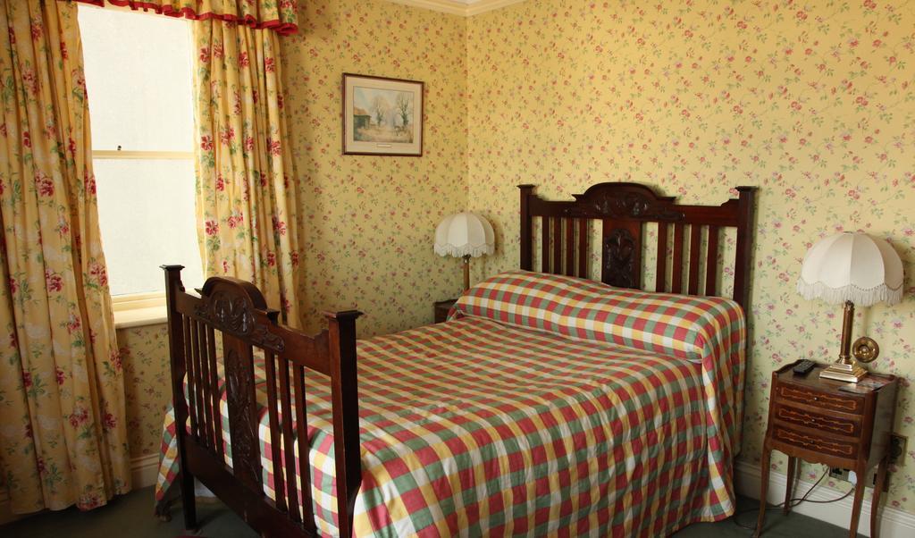Roscaoin House Hotel Westport Bilik gambar